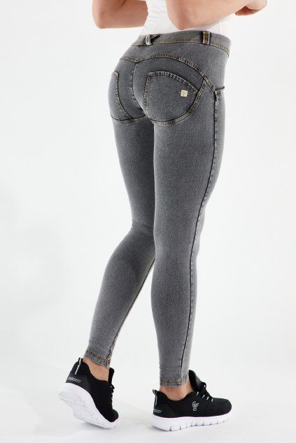 Nohavice WR.UP® regular-rise skinny-fit zo svetlého denimu (Farba Sivé nohavice - žlté prešívanie, Veľkosť XXS)