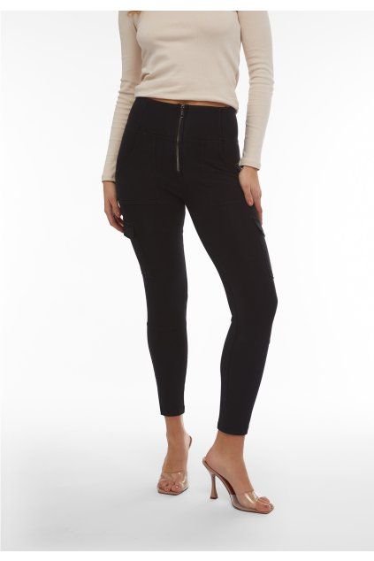 High waist ankle-length WR.UP® trousers with cargo pockets (Farba Čierne džínsy - prešívanie v tóne, Veľkosť XS)